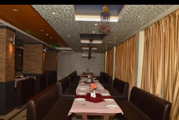 Hotel Vrindavan Regency 2