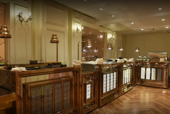 The Gracious Banquets 1