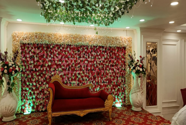 Golden Palace Hotel And Banquet