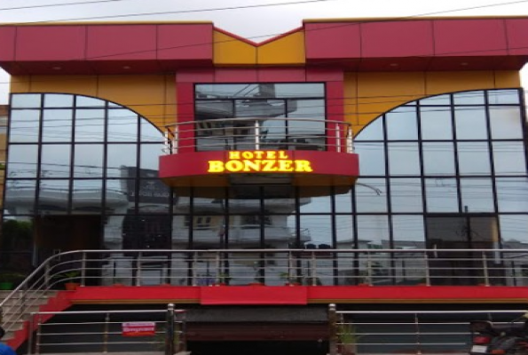 Hotel Bonzer 2