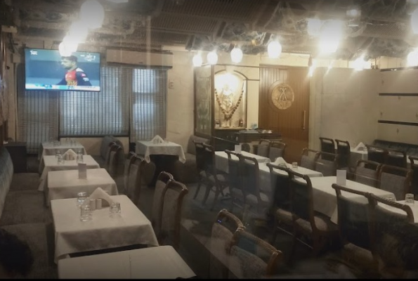 Oasis Restaurant And Bar 4