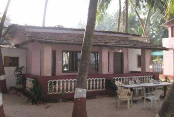 Whispering Palms Holiday