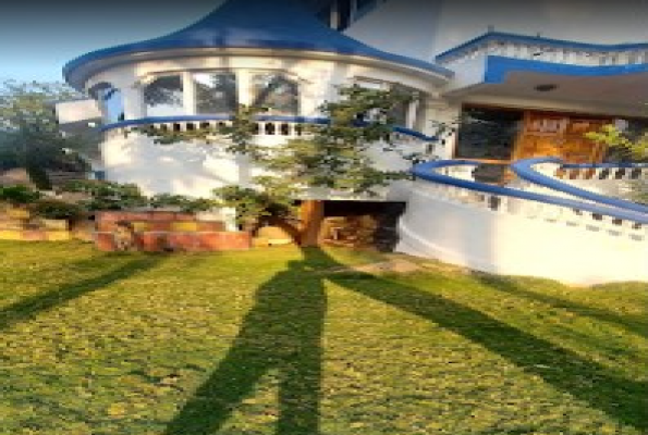 Vintage Farm House 4