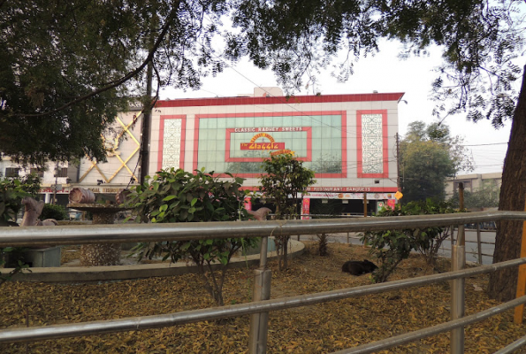 Classic Restaurant Treat 5