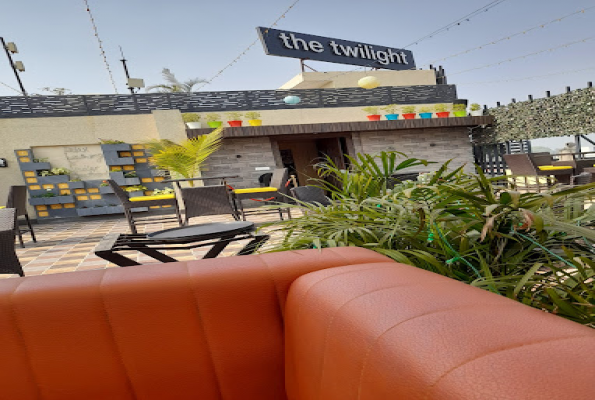 The Twilight Kitchen And Bar 2