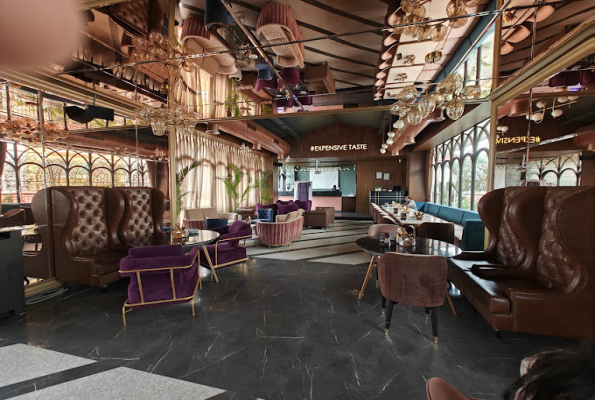 Dorrance Cafe Club And Bar 5