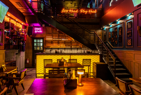 The Studs Sports Bar And Grill