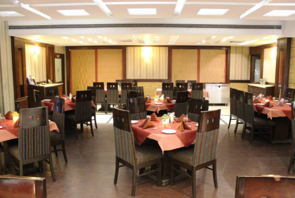 Hotel Raj Continental