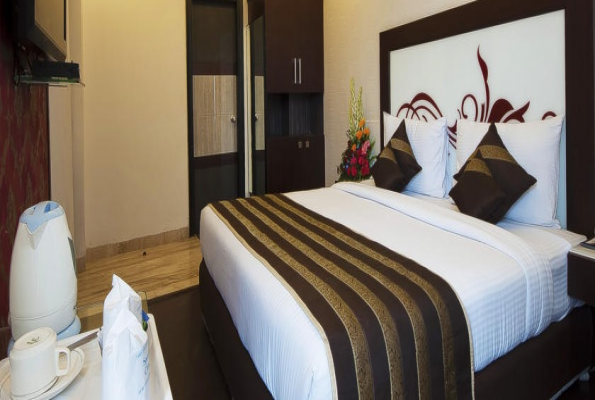 Hotel Pitrashish Grand 2