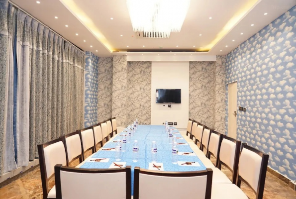 Royal Benza Park Signature Hotels