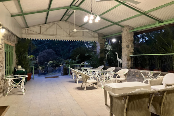 Welcomheritage Connaught House 4