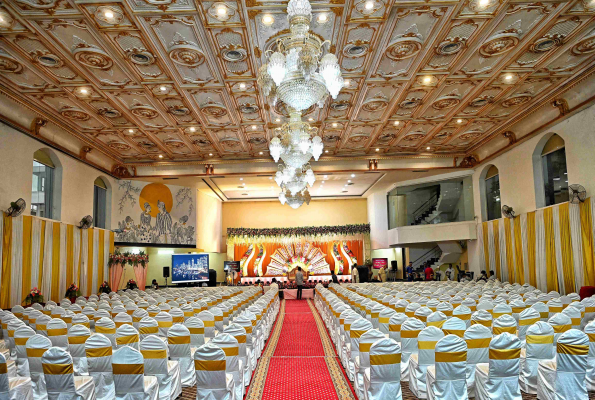 White Housse Convention Hall And Banquet Hall