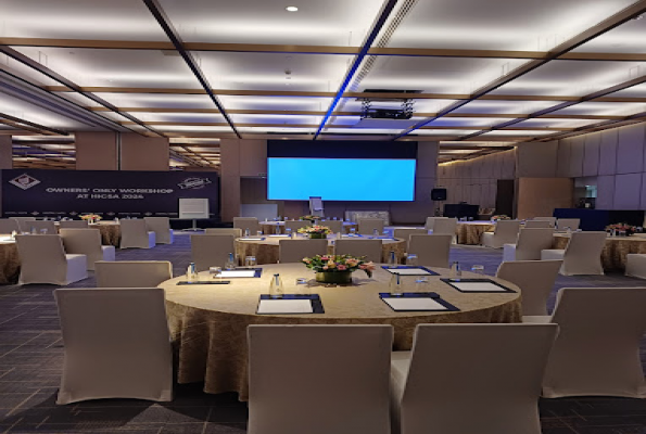 Four Seasons Hotel 2