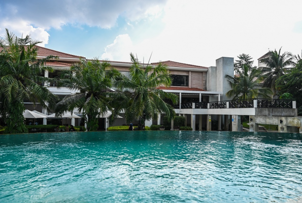 Palm Meadows Resort 5