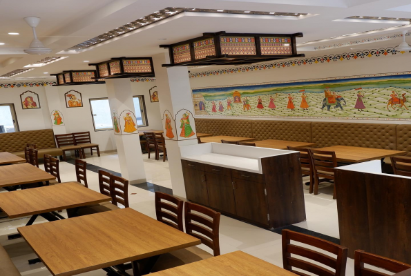 Shahi Bhoj Thali Restaurant 4