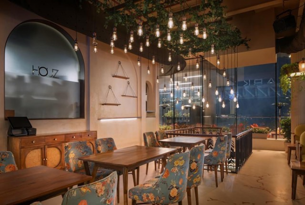 Houz Cafe Bar 3
