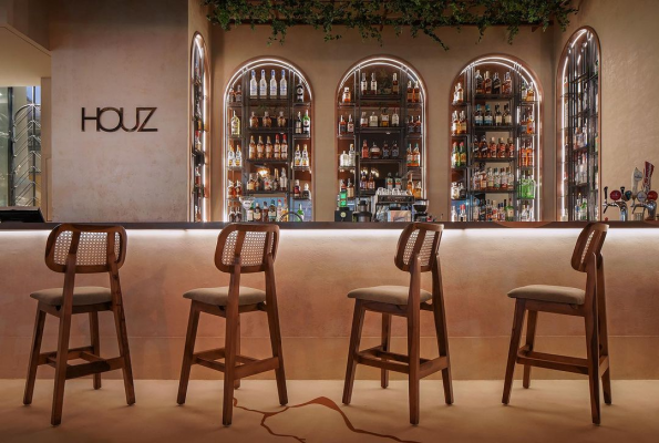 Houz Cafe Bar 3