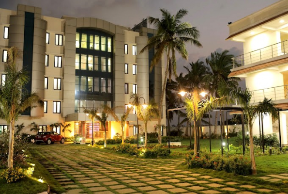 Country Club Lee Crysstal Boutique Hotel