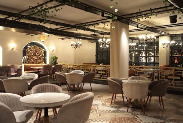 Kurlies Restaurant & Rooftop Bar 1