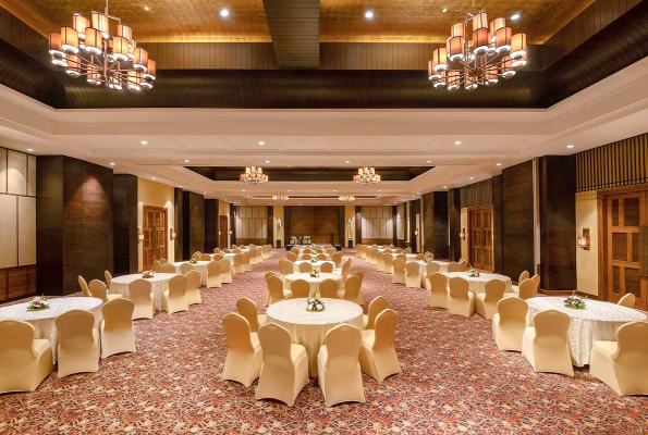 Radisson Blu Plaza Resort & Convention Centre 1