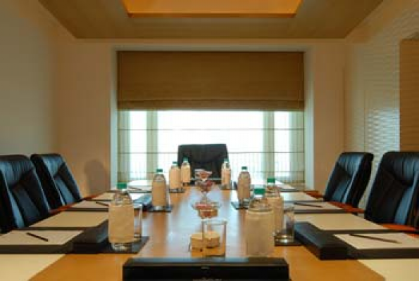 Hotel Grand Sarovar Premiere