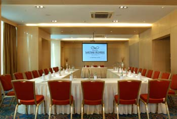 Hotel Grand Sarovar Premiere 2