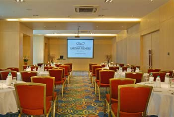 Hotel Grand Sarovar Premiere 3