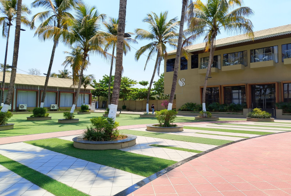 Paramount Riverfront Resort & Spa 4