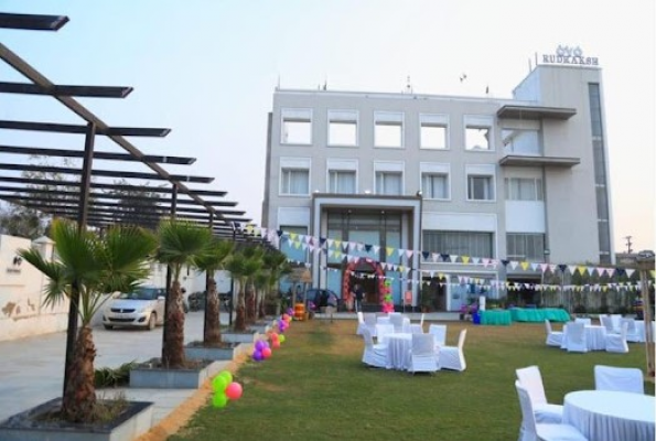Rudraksh Hotel & Resort 4
