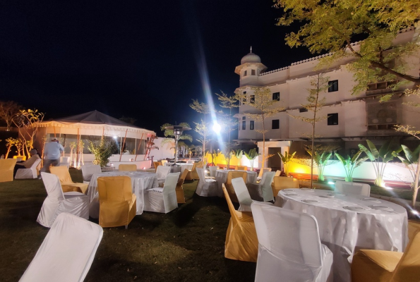 Daulatgarh Resort And Spa 4