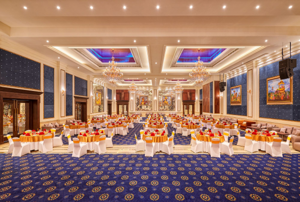 Mayfair Lake Resort 1