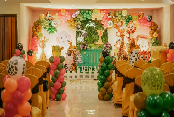 Vaikuntapuram Banquets 4