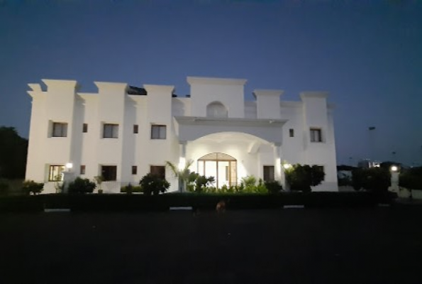 Ratna Vilas Palace 2