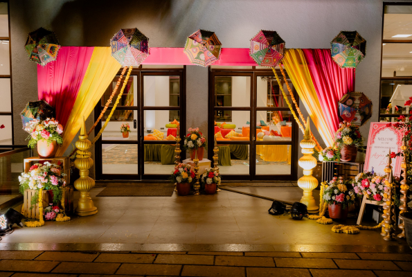 Cloud 9 Sarovar Premiere