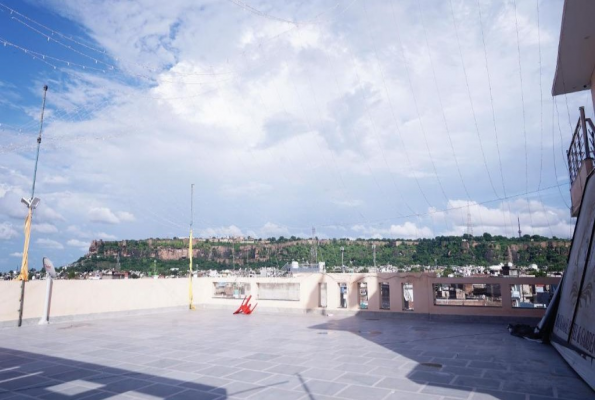 Raj Kamal Hotel And Garden