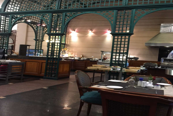 Le Meridien Bangalore 4