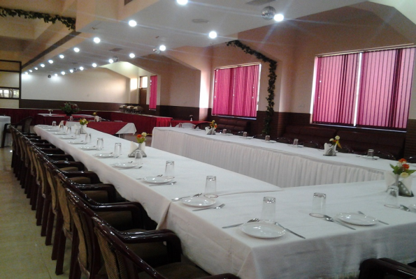 Hotel Maiden Residency