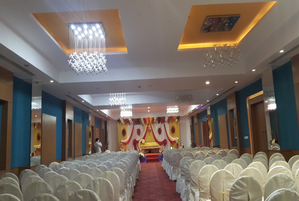 The Sahar Pavilion Hotel 5