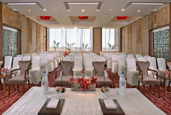 Holiday Inn Chandigarh Panchkula 5