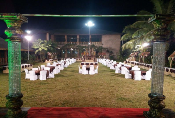 Monarch Boutique Hotel 2