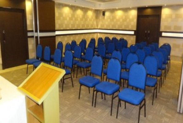 Whispering Palms Hotel