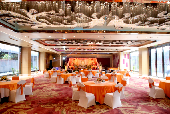 Radisson Blu Kaushambi 4