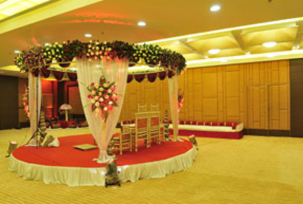 Cambay Grand Hotel 3