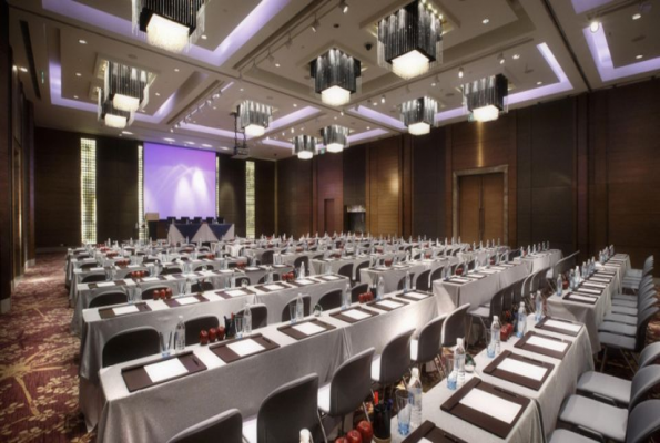 Crowne Plaza Today 1