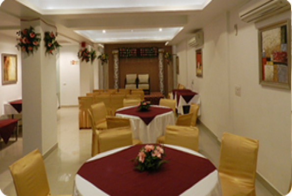 Genx Lecrescent Hotel 1