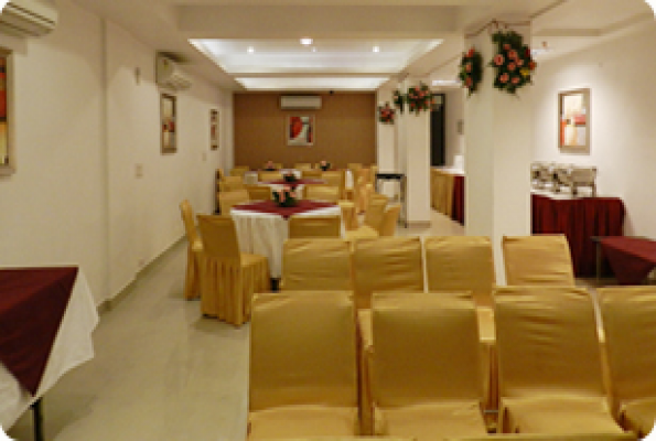 Genx Lecrescent Hotel 5