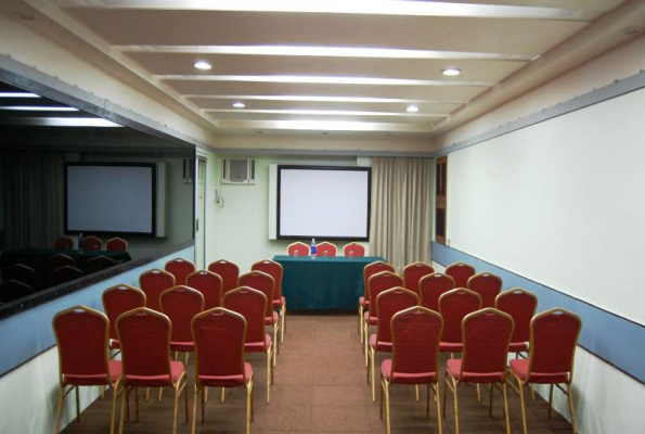 Hotel Raviraj Pune