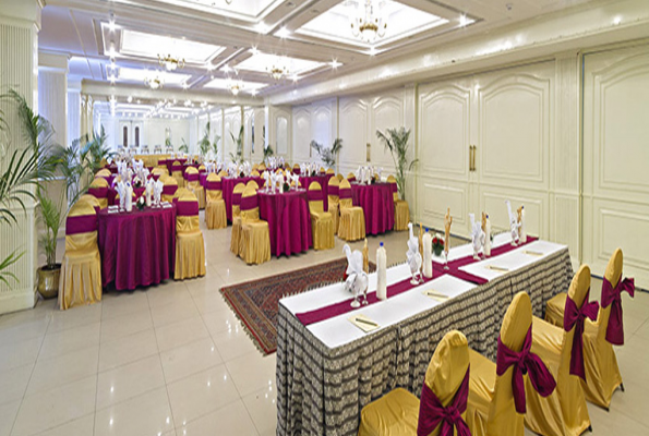 Hotel Clarks Avadh 3