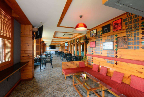 Vapour Bar Exchange Sector 29 4