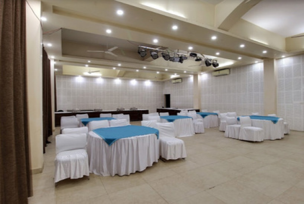 Wood Castle Spa And Resort